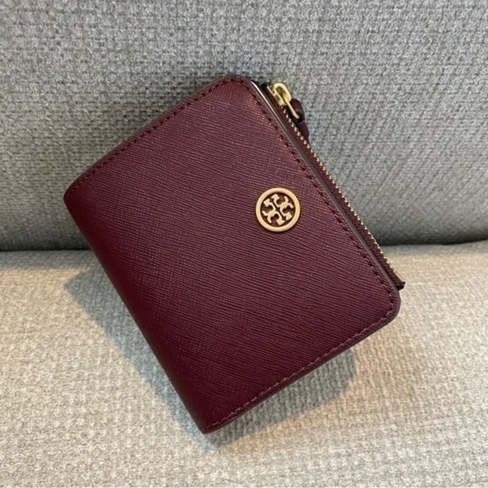 Tory Burch Mini Wallet - Picture 2 of 16